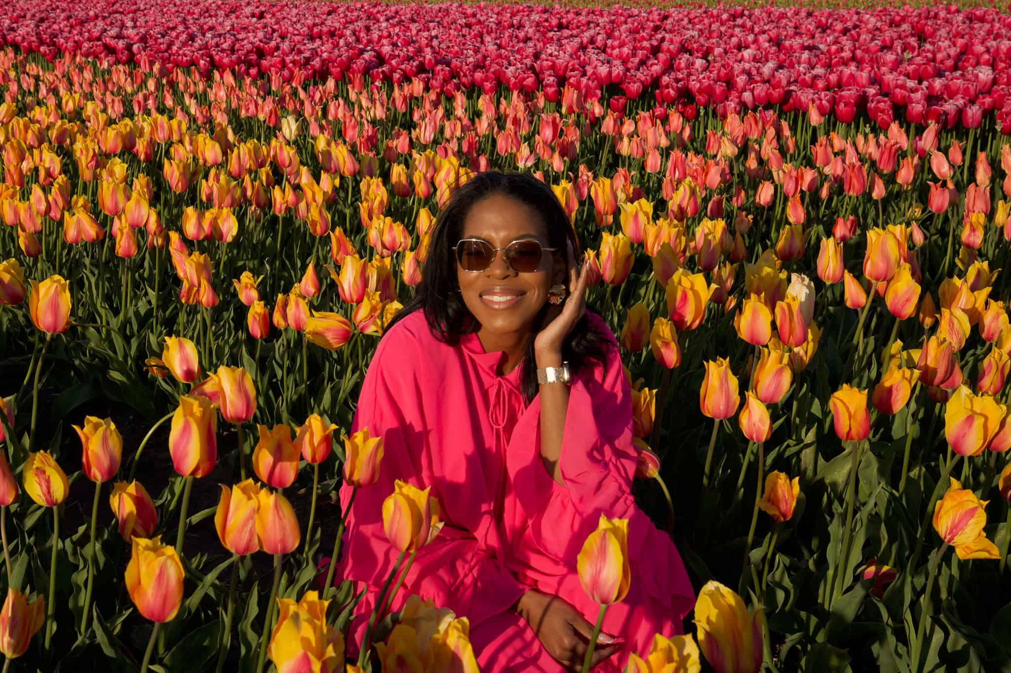 Enjoying the colorful tulip fields in Tulip Experience Amsterdam